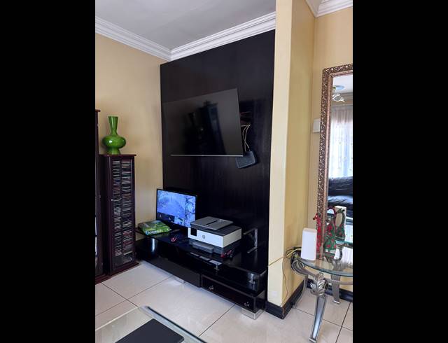 4 BEDROOM FREEHOLD FOR SALE IN WATERKLOOF RIDGE